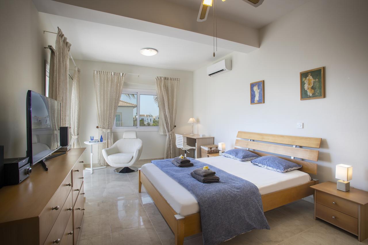 Villa Elias Ayía Nápa Extérieur photo