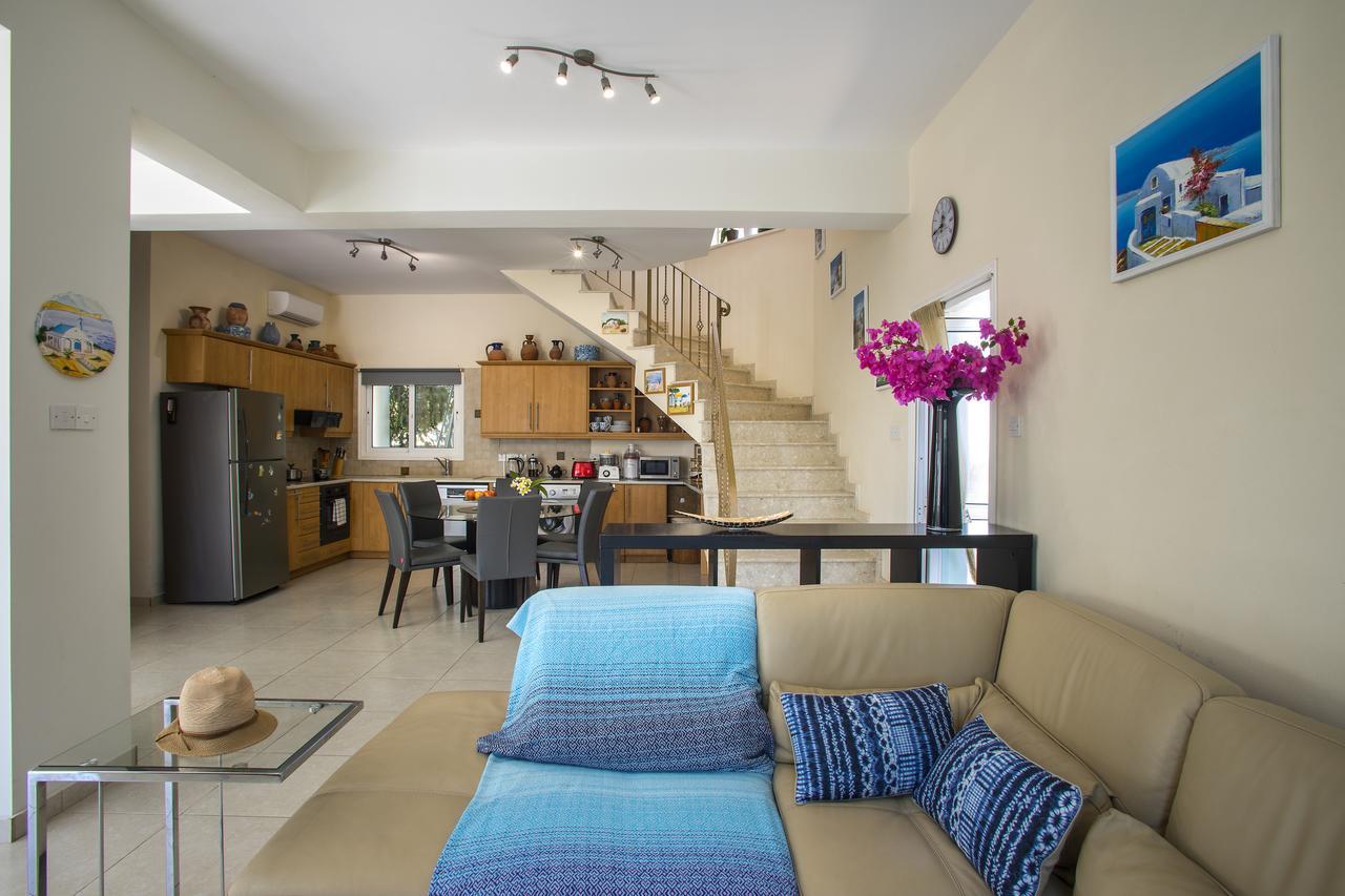 Villa Elias Ayía Nápa Extérieur photo