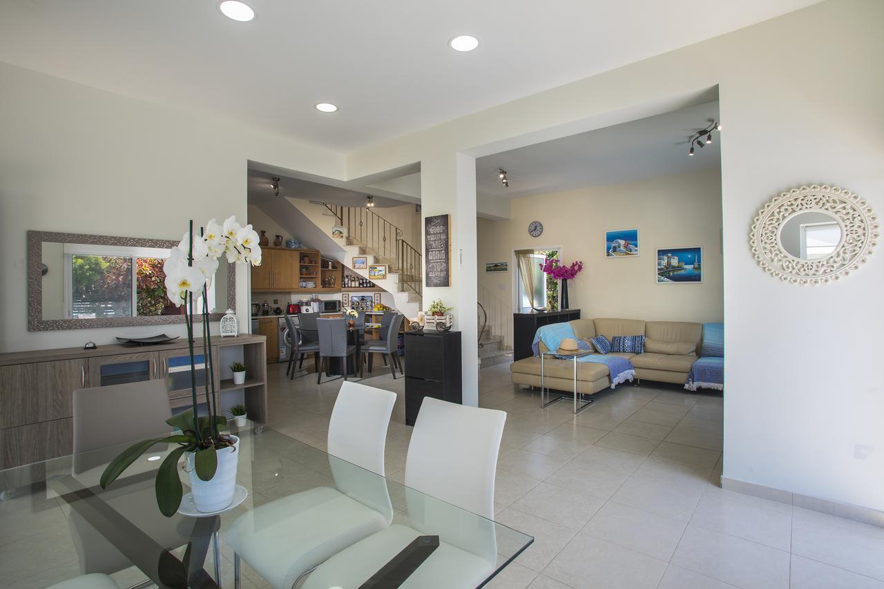 Villa Elias Ayía Nápa Extérieur photo