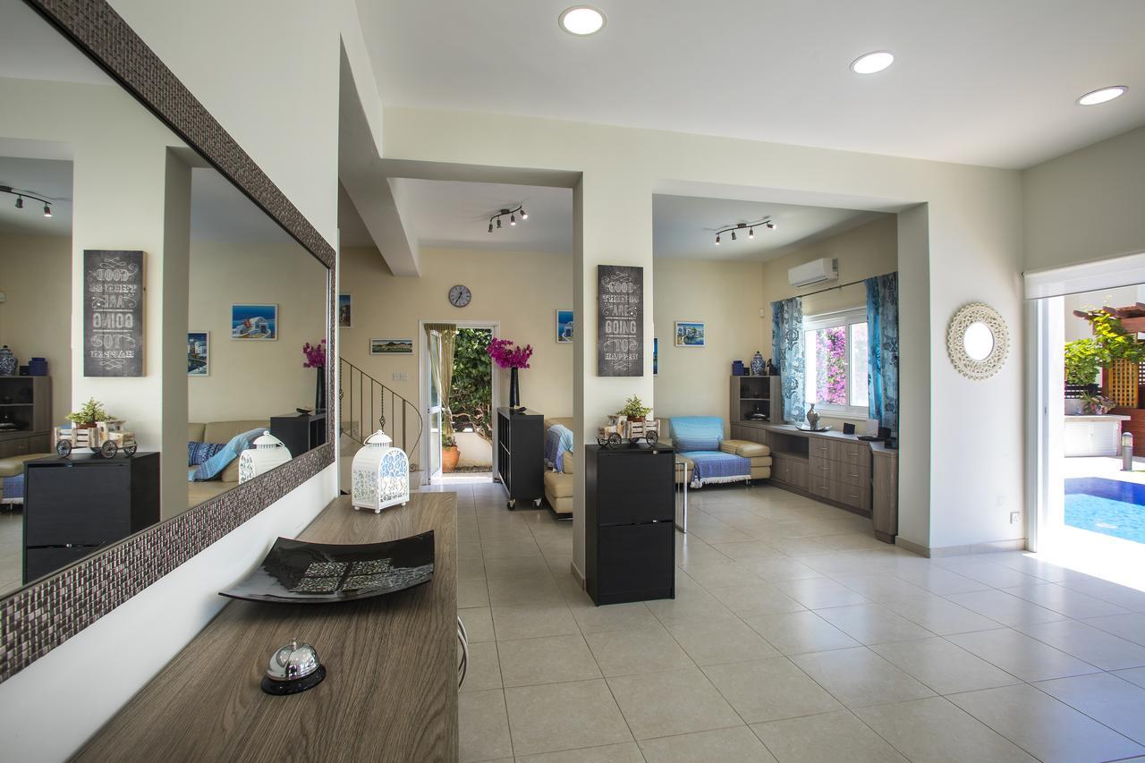 Villa Elias Ayía Nápa Extérieur photo