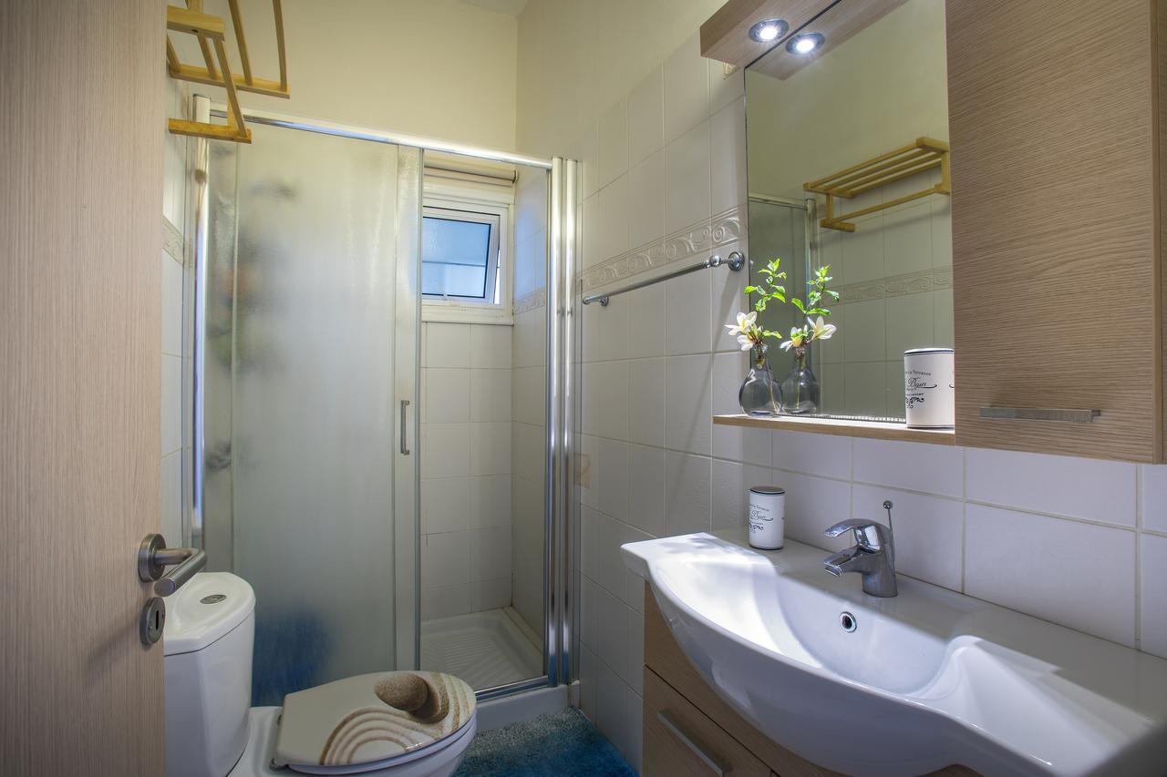 Villa Elias Ayía Nápa Extérieur photo