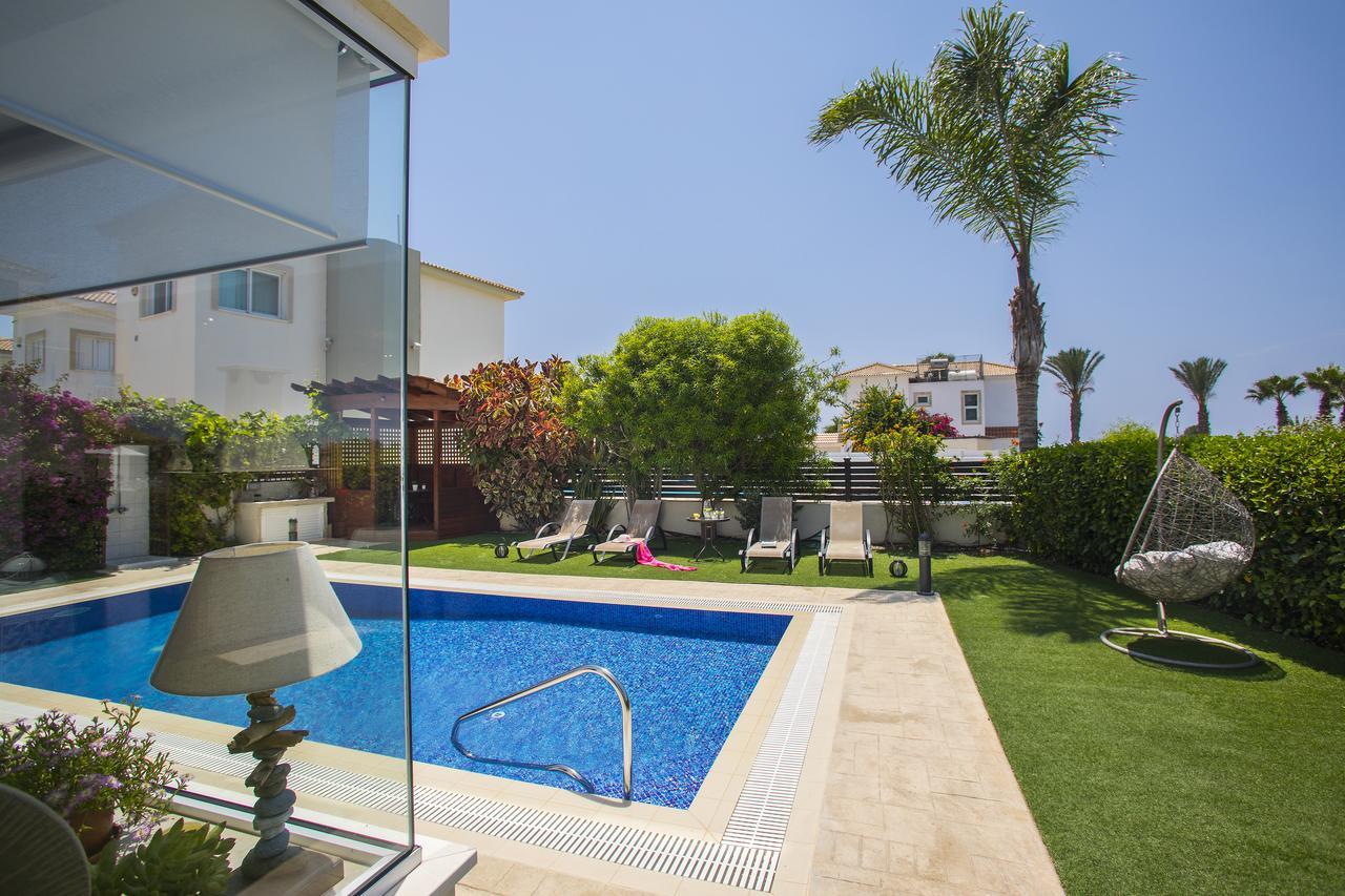 Villa Elias Ayía Nápa Extérieur photo