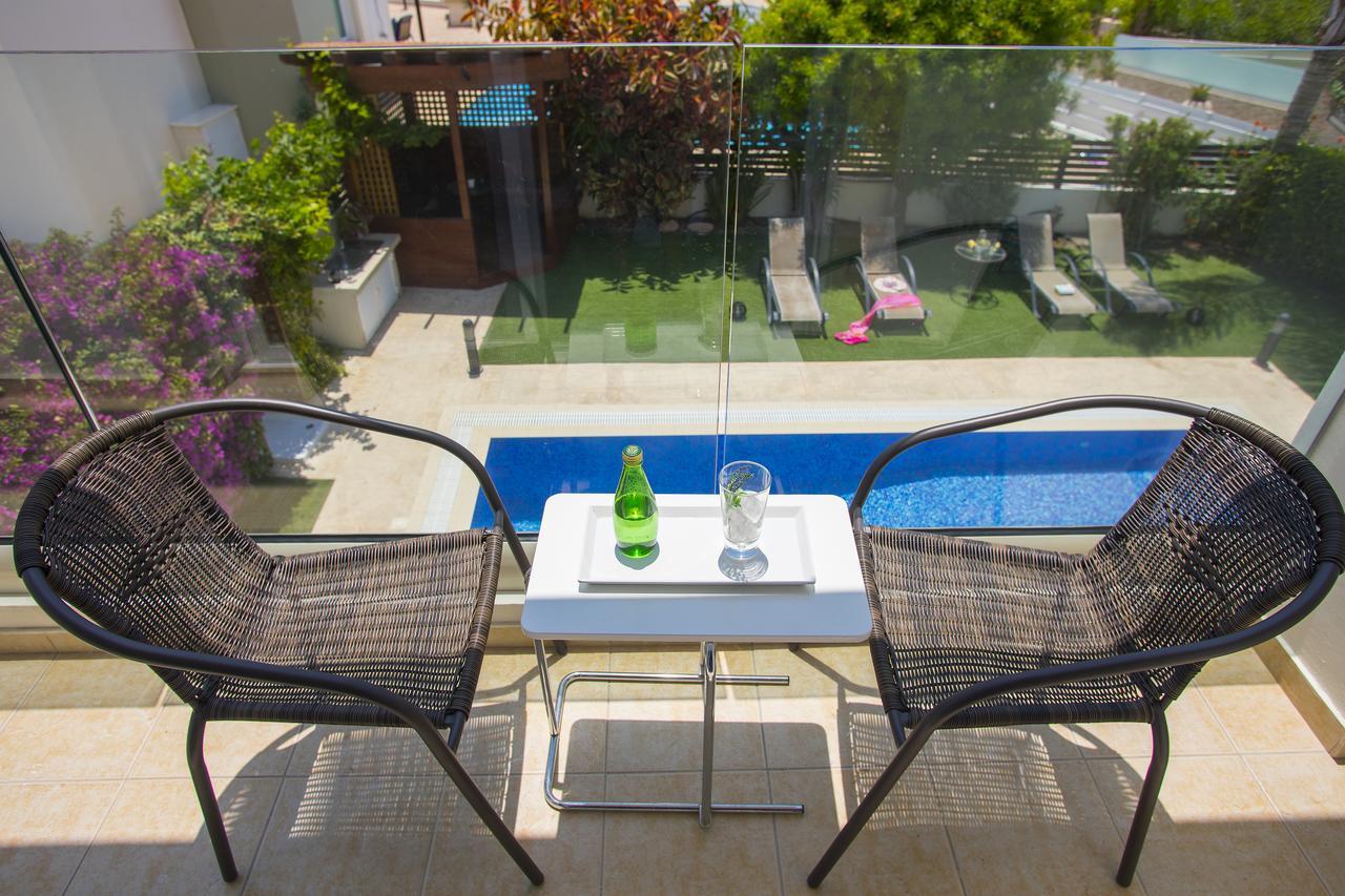 Villa Elias Ayía Nápa Extérieur photo